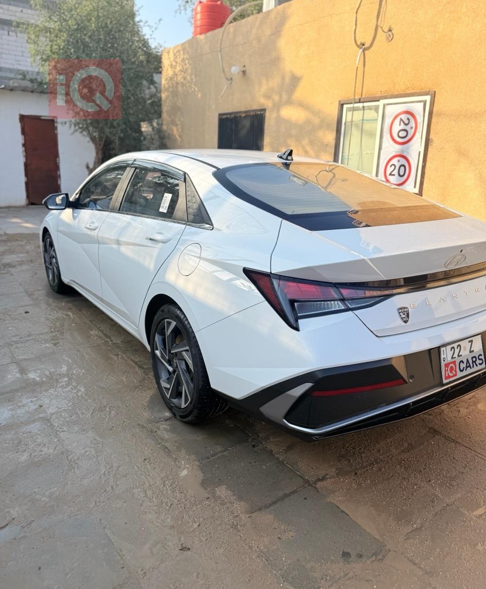 هيونداي النترا
